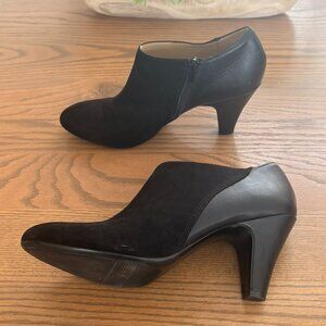 Naturalizer Lana ankle Suede bootie